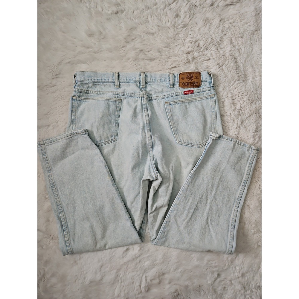 Vintage 90s Wrangler Light Wash Relaxed Fit Jeans Made in USA 1990 40×30